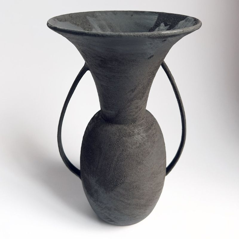 Amphora Vase Black Lifestyle 2
