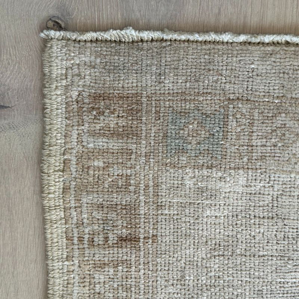 Vintage Turkish Rug 300