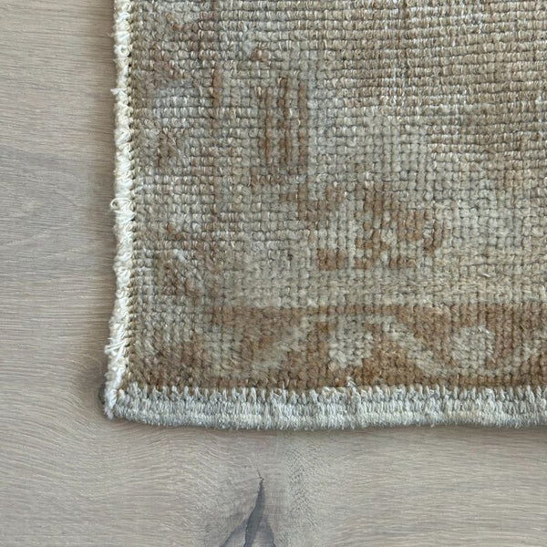 Vintage Turkish Rug 306